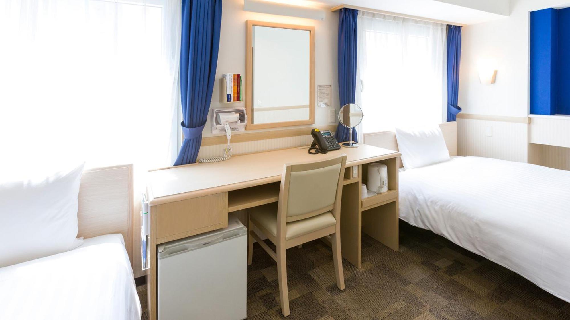 Toyoko Inn Toyota Shi Ekimae Номер фото