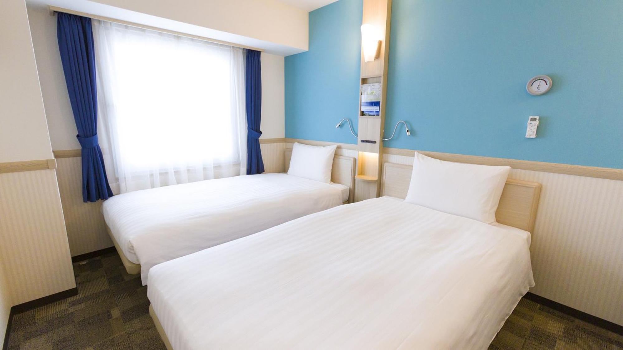 Toyoko Inn Toyota Shi Ekimae Номер фото